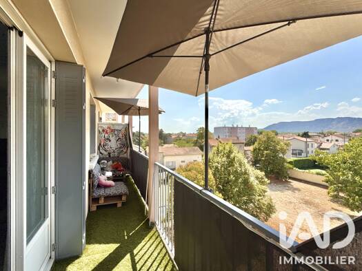 Appartement à vendre 149 000 € 4 pièces 2 chambres 71,6 m² Étage 3/4 Chirouzes Bourg-lès-Valence 26500