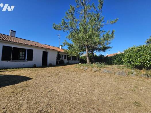 Maison de plain-pied à vendre 224 600 € 5 pièces 4 chambres 138 m² 1 525 m² de terrain St Michel en l Herm 85580