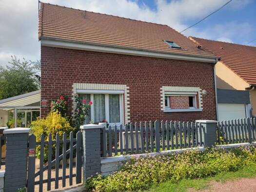 Maison à vendre 115 000 € 4 pièces 3 chambres 87 m² 363 m² de terrain Ham 80400