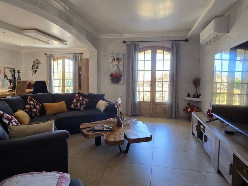 Maison à vendre, 160m², SAINT VICTORET