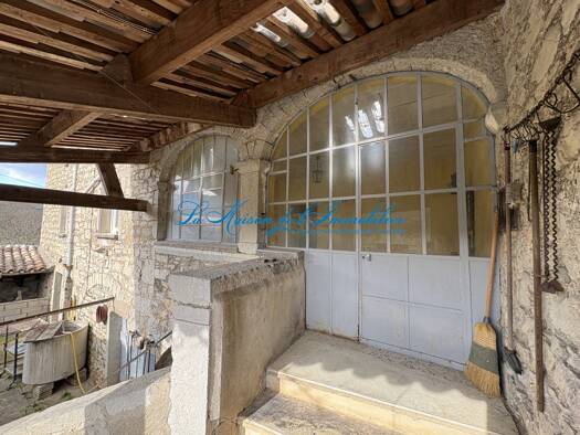 Ferme à vendre 192 000 € 7 pièces 5 chambres 533 m² de terrain Courry 30500