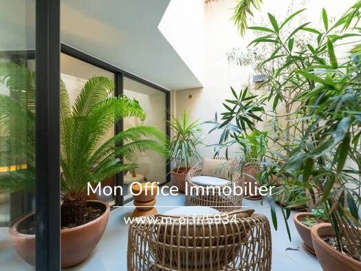 Loft à vendre 1 300 000 € 4 pièces 3 chambres 140 m² RDC Centre Ville Aix-en-Provence 13100