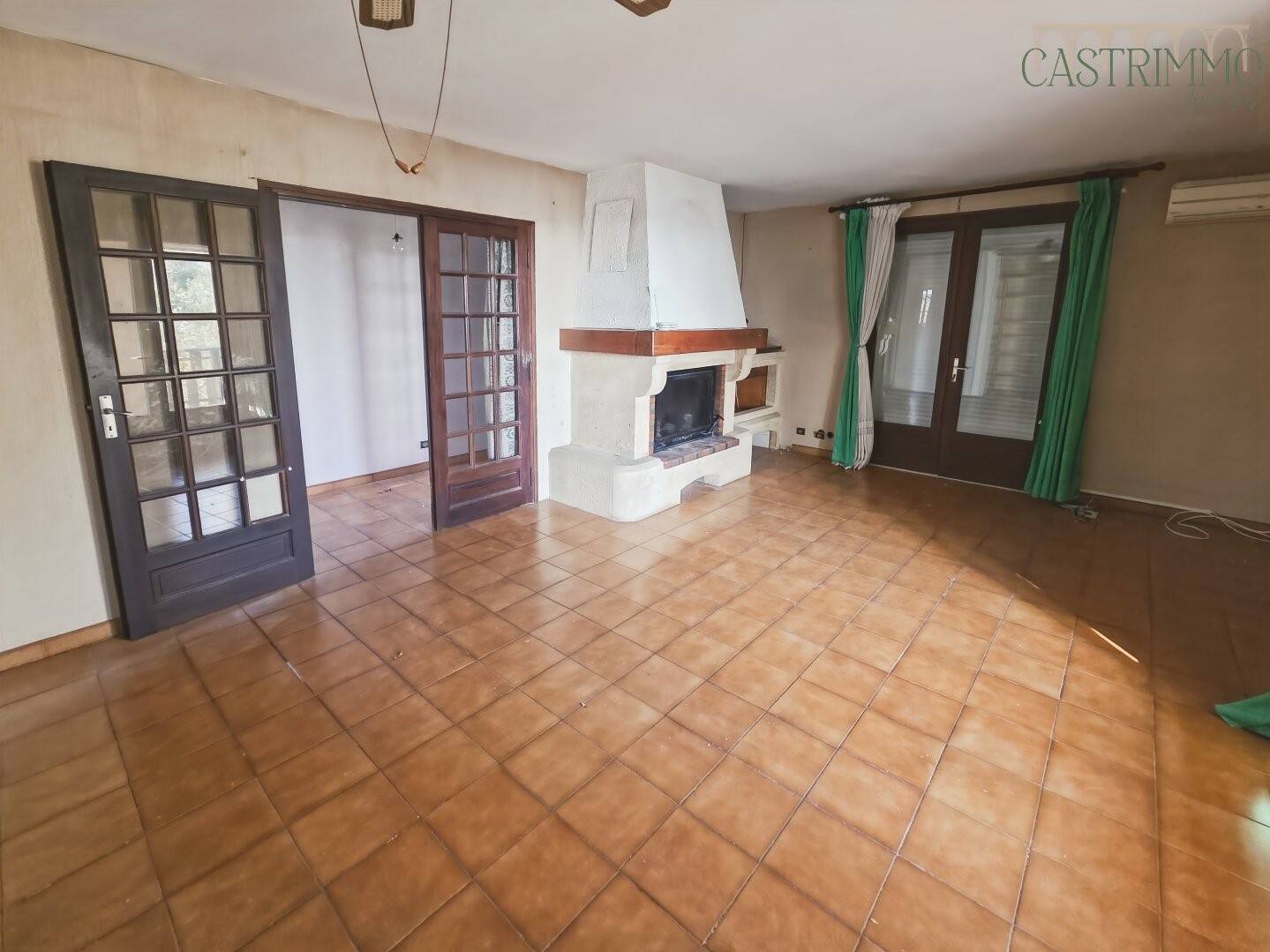 Maison à vendre, 165m², RESTINCLIERES