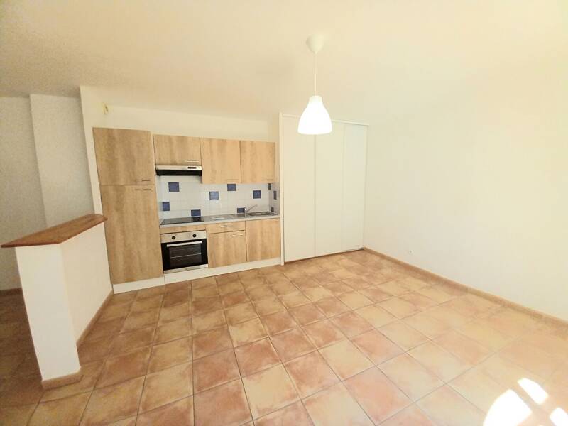 Maison à louer, 33m², SAINT CHAMAS