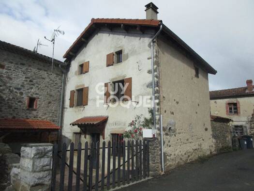 Maison à vendre 69 500 € 5 pièces 3 chambres 89 m² 25 m² de terrain Chavaniac-Lafayette 43230