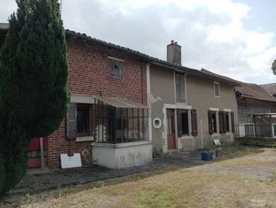 Maison à vendre 52 750 € 3 pièces 1 chambre 80 m² 2 880 m² de terrain Radonvilliers 10500