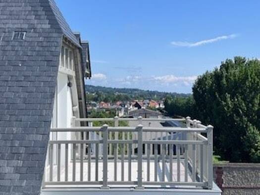 Appartement à louer 2 300 € 4 pièces 2 chambres 78 m² 4ème étage Deauville 14800