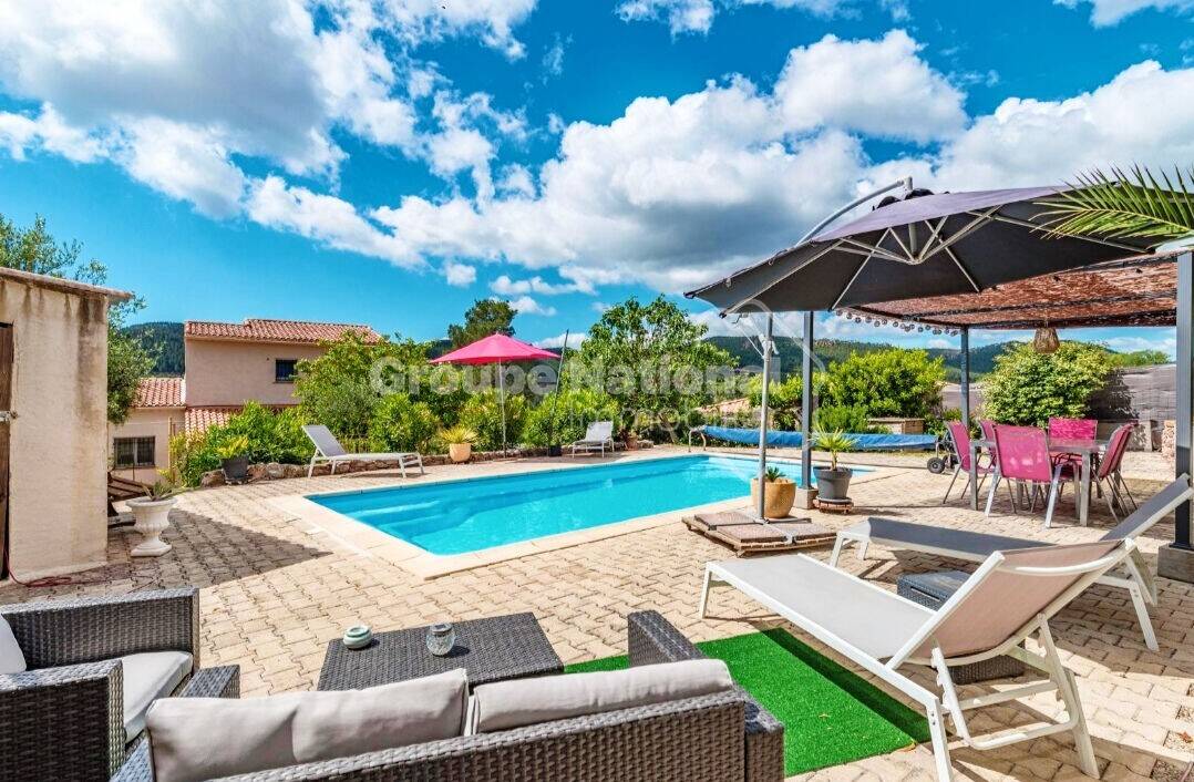 Maison à vendre, 155m², BAGNOLS EN FORET