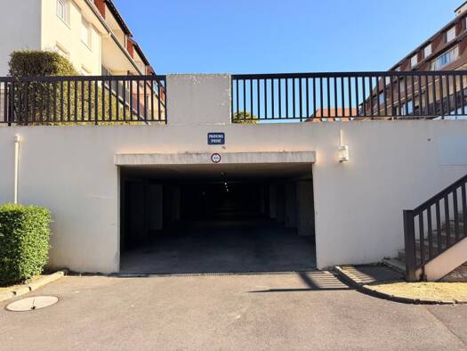Parking à vendre 31 000 € 14 m² Villers-sur-Mer 14640