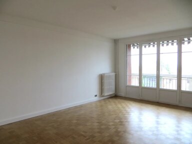 Appartement à louer 1 500 € 3 pièces 2 chambres 69,3 m² 1er étage Nord Ouest Le Mesnil-le-Roi 78600