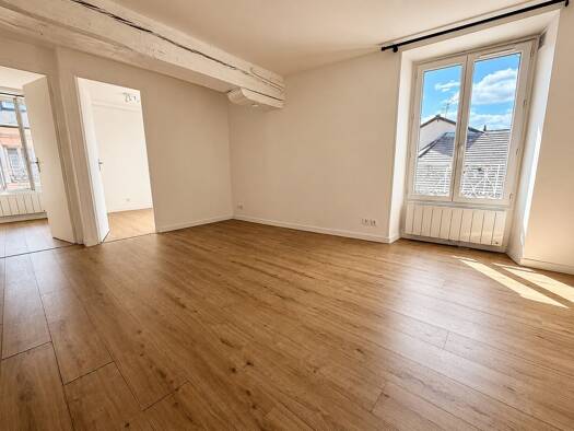 Appartement à vendre 189 000 € 3 pièces 1 chambre 41 m² Étage 2/3 Chevreuse 78460