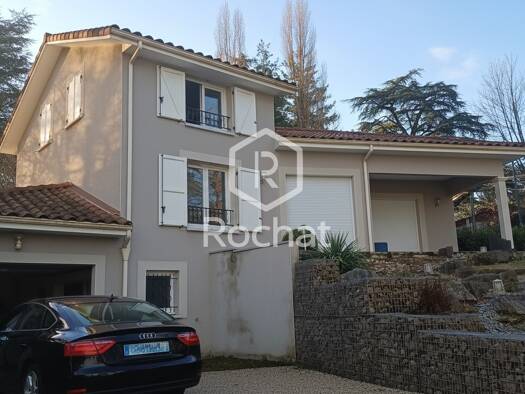 Maison en viager occupé Bouquet 136 000 € 4 pièces 3 chambres 122 m² 720 m² de terrain Les-Collines Vienne 38200