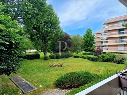 Appartement à vendre 407 000 € 4 pièces 2 chambres 84 m² Étage 1/5 Res de la Poste-Res du Bois Verrières-le-Buisson 91370