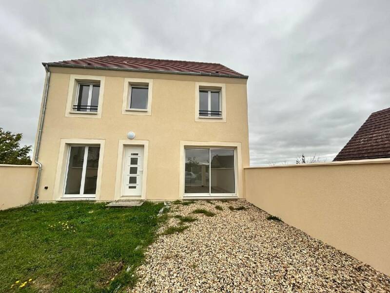 Maison à vendre, 138m², VILLENEUVE SAINT GERMAIN