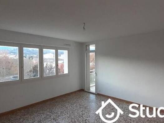 Colocation à louer - logement étudiant 400 € 1 pièce 3 chambres 12 m² 2ème étage Biollay Chambéry 73000