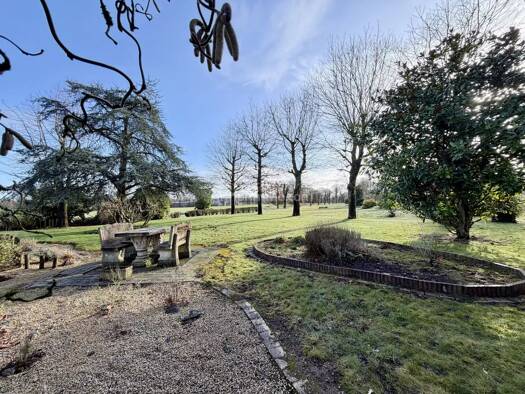 Maison à vendre 399 000 € 10 pièces 4 chambres 165,38 m² 14 771 m² de terrain La Landec 22980