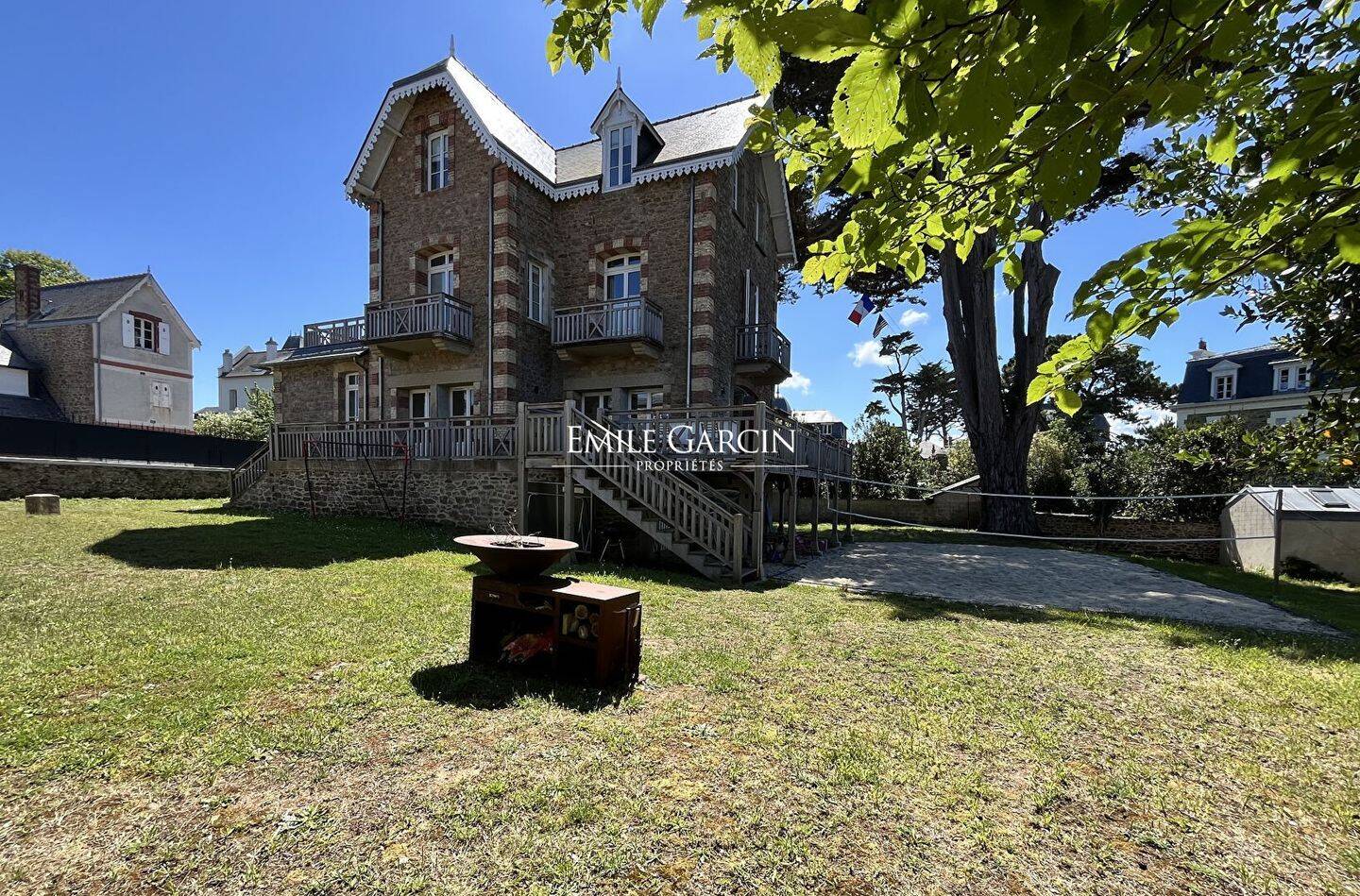 Maison à vendre, 280m², SAINT LUNAIRE