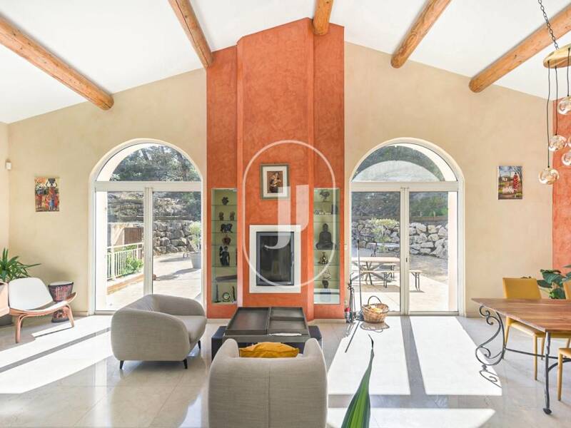 Maison à vendre, 300m², SAINT MARC JAUMEGARDE