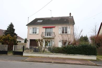 Maison à vendre 130 000 € 8 pièces 4 chambres 141 m² 682 m² de terrain Nevers 58000
