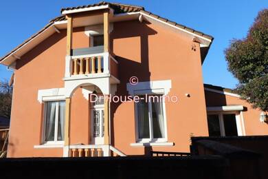 Maison à louer 1 050 € 7 pièces 5 chambres 128 m² 410 m² de terrain Gespe-Courteboule Tarbes 65000