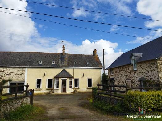 Maison de plain-pied à vendre 157 900 € 9 pièces 3 chambres 186 m² 3 070 m² de terrain Douillet 72130