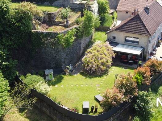 Maison à vendre 459 000 € 8 pièces 5 chambres 250 m² 843 m² de terrain Moncey 25870