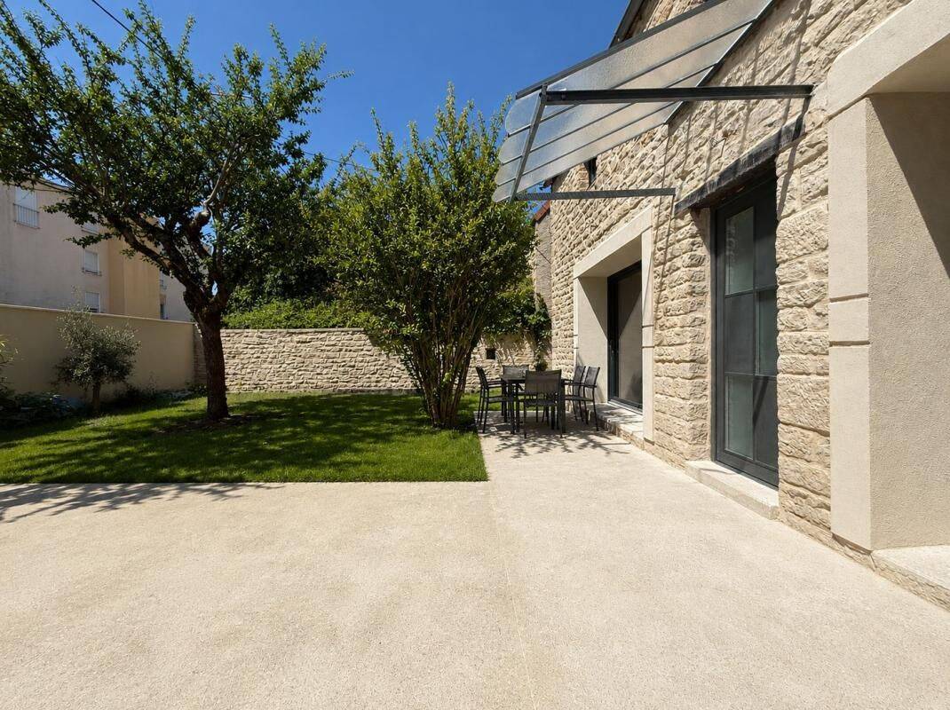 Maison ancienne T 5 - entièrement rénovée - 3 chambres- cave- ga — 20