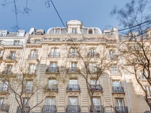 Appartement à vendre 475 000 € 3 pièces 1 chambre 48,2 m² Étage 1/8 Clignancourt-Jules Joffrin Paris 18ème arrondissement 75018