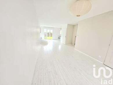 Maison à vendre 220 000 € 5 pièces 4 chambres 90 m² 255 m² de terrain Gidy 45520