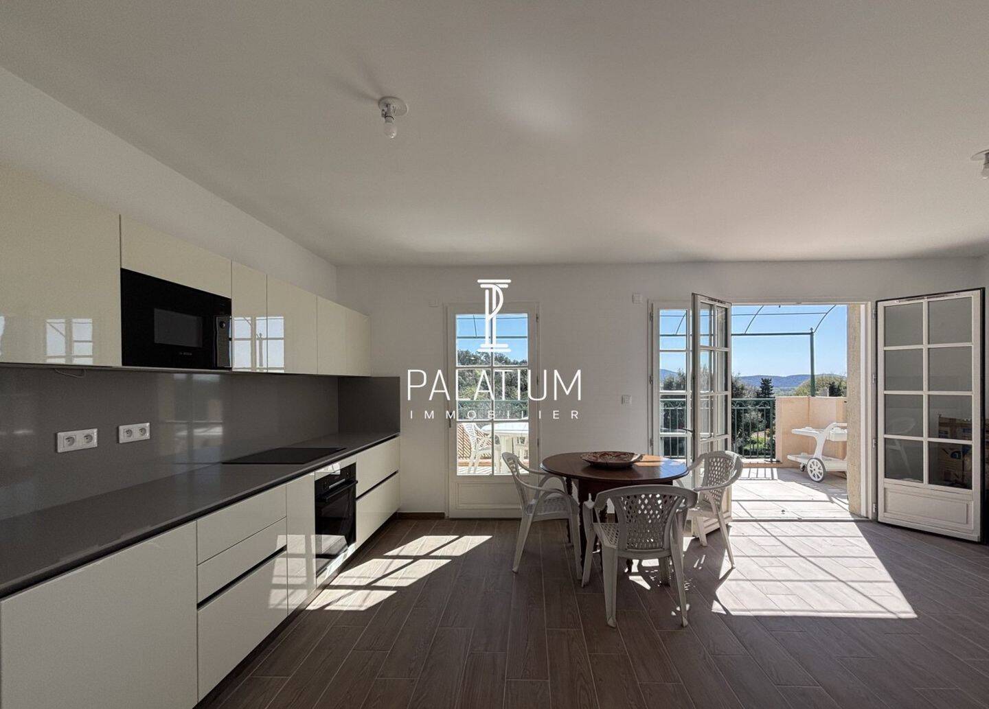 Maison à vendre, 77m², GRIMAUD