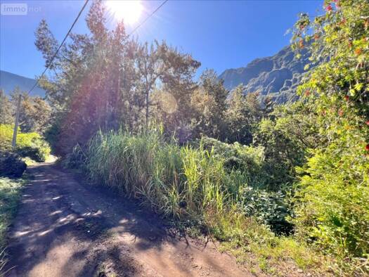 Terrain constructible à vendre 200 000 € 2 577 m² de terrain Cilaos 97413