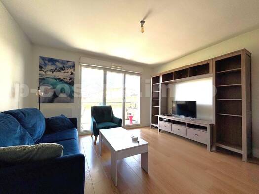 Appartement à louer 1 120 € 2 pièces 1 chambre 41 m² RDC Nangy 74380