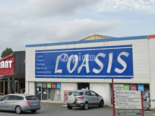 Local commercial à vendre 500 000 € 720 m² de surface de vente Serres-Castet 64121