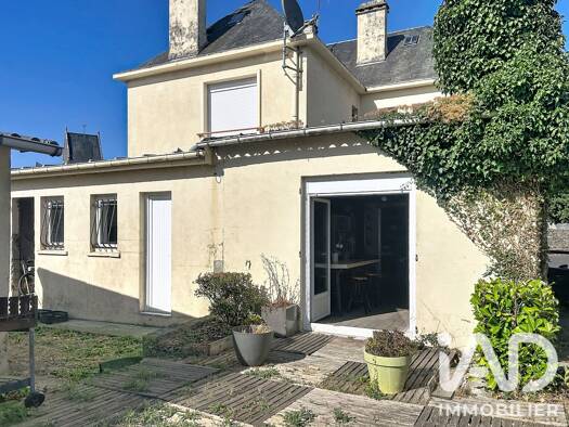 Maison à vendre 149 000 € 6 pièces 3 chambres 167 m² 971 m² de terrain La Papillonniere Vire Normandie 14500