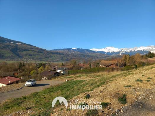 Terrain constructible à vendre 220 000 € 808 m² de terrain Marlioz Passy 74190