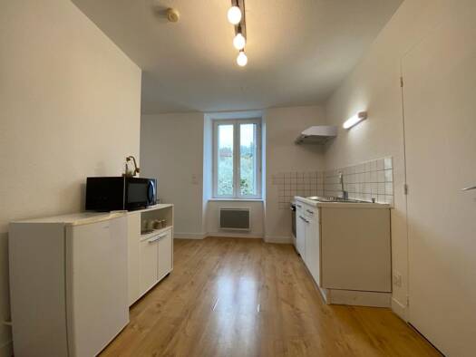 Appartement à louer 420 € 2 pièces 1 chambre 36 m² 2ème étage Rive Droite Aixe-sur-Vienne 87700