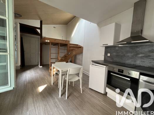 Appartement à vendre 165 000 € 1 pièce 24,7 m² RDC Chantiers Versailles 78000