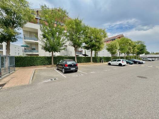 Appartement à vendre 175 000 € 3 pièces 2 chambres 50,96 m² RDC/3 Centre et RN La Verpillière 38290