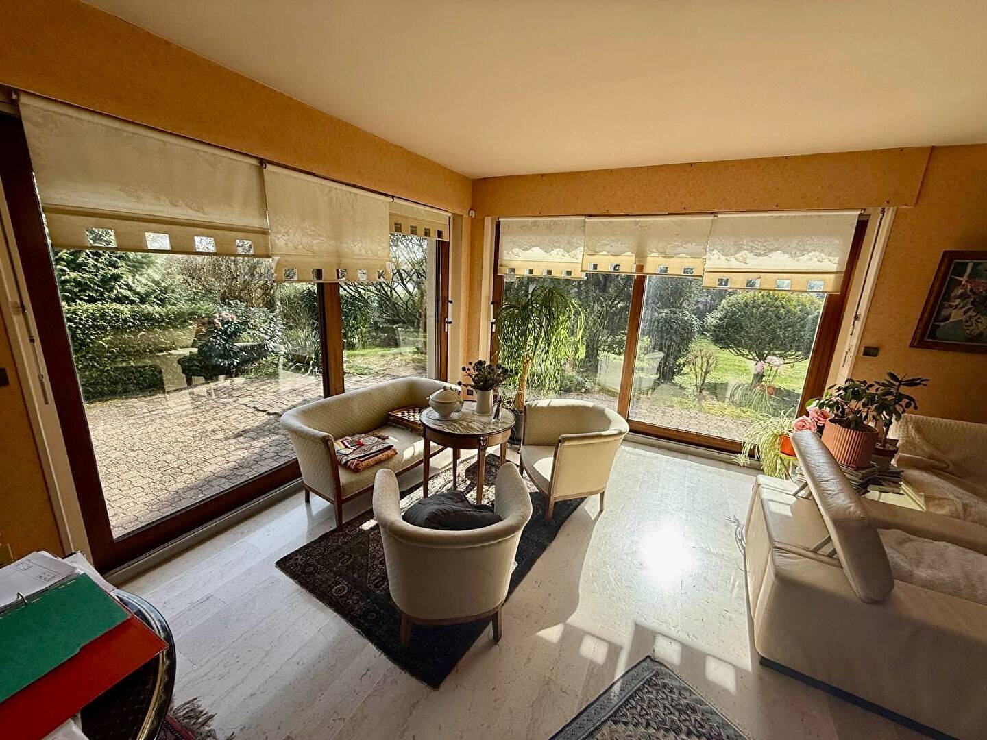 Maison à vendre, 280m², MADONNE ET LAMEREY