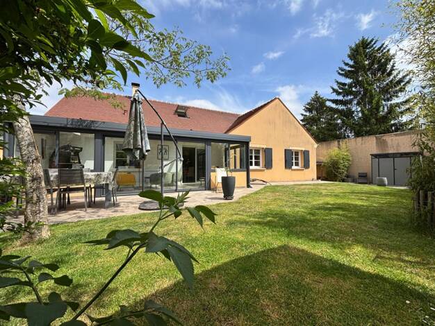 Maison de plain-pied à vendre 398 000 € 6 pièces 4 chambres 172 m² 540 m² de terrain Savigny-le-Temple 77176