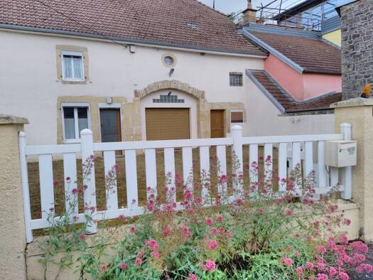 Maison à vendre 70 000 € 4 pièces 2 chambres 106 m² 740 m² de terrain Preigney 70120