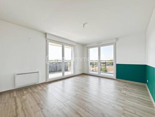 Appartement à vendre 265 000 € 4 pièces 3 chambres 83 m² Étage 2/3 Les Hauldres Est Moissy-Cramayel 77550