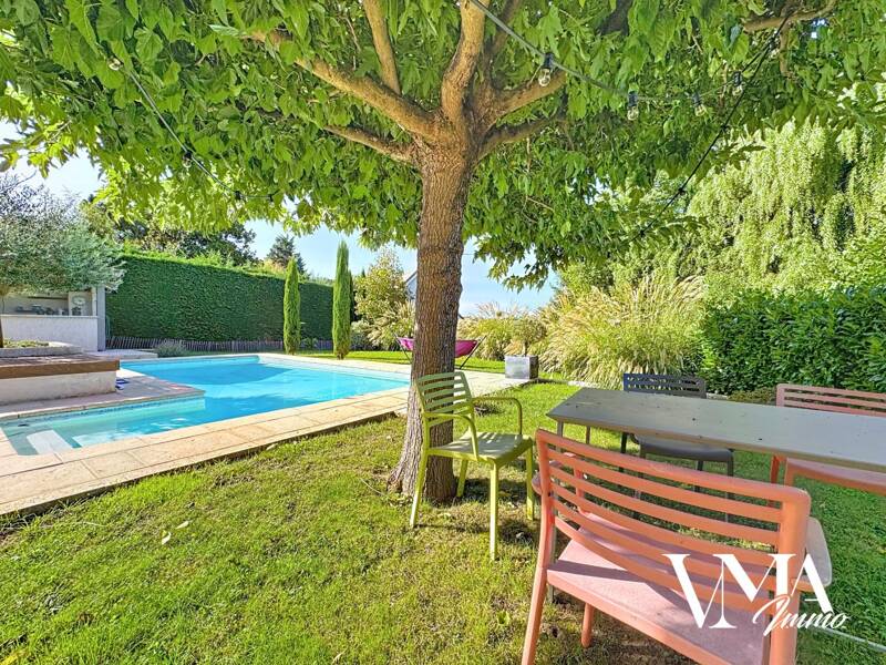 Maison à vendre, 244m², LIMONEST