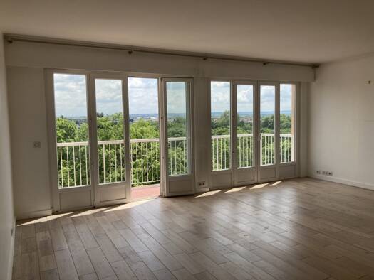 Appartement à louer 1 725 € 3 pièces 2 chambres 71,3 m² Étage 3/3 Les Cotes Maisons-Laffitte 78600