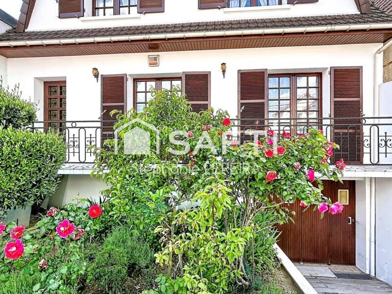 Maison à vendre, 165m², SAINT MAUR DES FOSSES