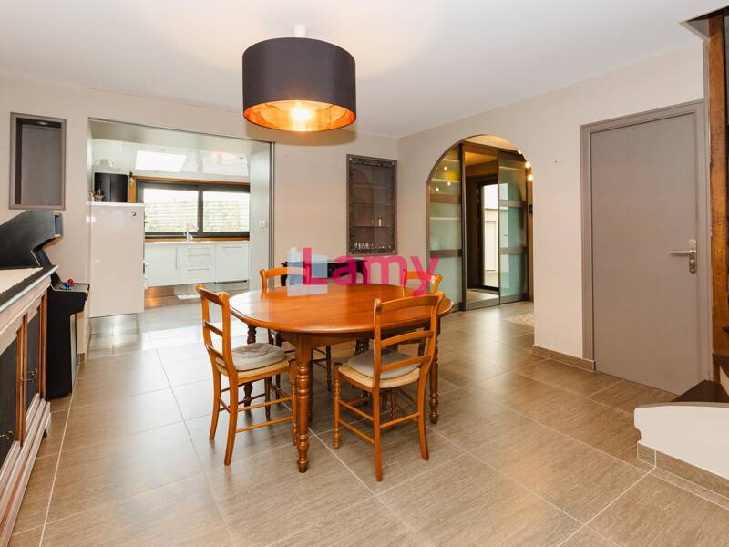 Maison à vendre, 163m², VEZIN LE COQUET