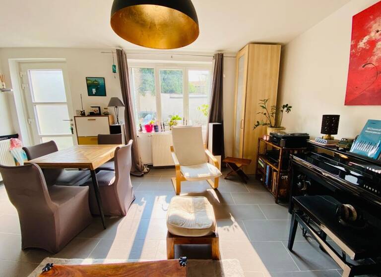 Appartement à vendre 259 000 € 3 pièces 2<br/>chambres 70 m²<br/>superficie 1<br/>étages Civrieux-d'Azergues 69380