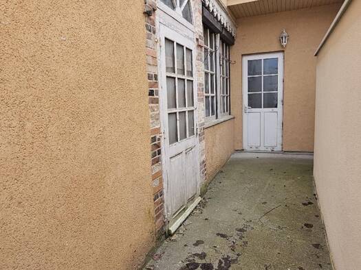 Local commercial à vendre 99 000 € 110 m² de surface de vente Gallardon 28320