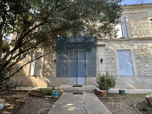 Maison à vendre 643 800 € 11 pièces 6 chambres 311 m² 21 563 m² de terrain Vélines 24230