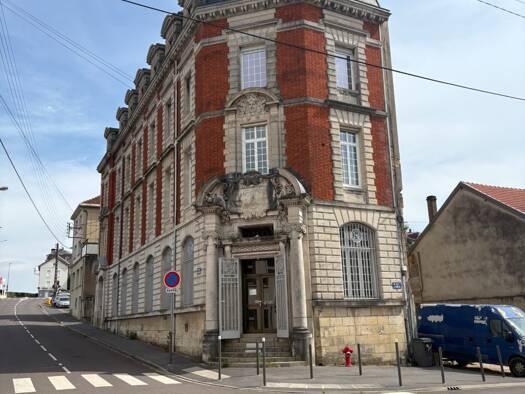 Local commercial à louer 2 470 € 350 m² de surface de vente Longwy 54400